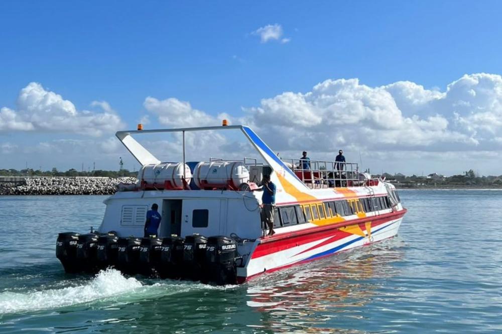 Wijaya Buyuk Fast Boat photo 6